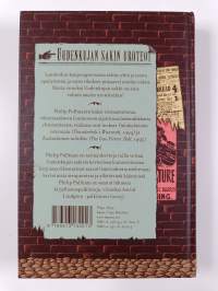 Uudenkujan sakin uroteot : Vahakabinetin vetonaula ; Ruotsalainen tulitikku