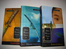 Otorin klaanin tarina 1-3 : Satakielilattia, Nurmi vuoteenaan, Kuun kirkkaus.