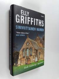 Siniviittainen nainen