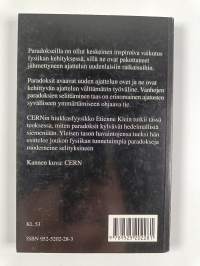 Keskusteluja sfinksin kanssa : paradoksien merkitys fysiikassa
