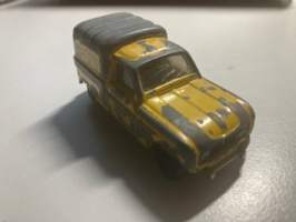 Renault 4 L -pikkuauto Majorette
