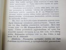 Helsingin Musiikkiopiston vuosikertomus vuodelta 1912-1913, oppilaslistat mm. opettajan Ilmari Hannikainen, oppilaina Jorma &amp; Kirsti Gallen-Kallela