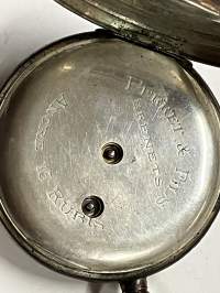 Perret &amp; Fils, Brennets -taskukello, hopeakuorinen