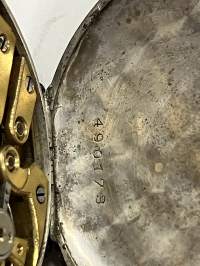 Perret &amp; Fils, Brennets -taskukello, hopeakuorinen