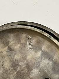 Perret &amp; Fils, Brennets -taskukello, hopeakuorinen