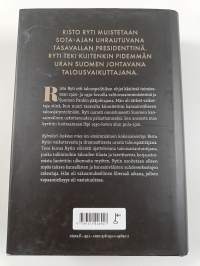 Kylmästi laskeva mies