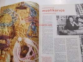 Me Naiset 1959 nr 6, Kesäinen Helsinki, Kyllikki Härkäpää muotikorut kuva Claire Aho, Hattu ja minä - Nostakaamme tytölle hattua - Carita Järvinen, Akateemista arkea