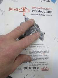 Nummi K I vetokoukku -myyntiesite