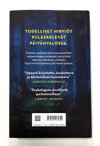 Välähdys pimeässä