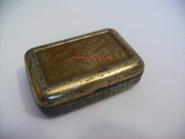 Repartur Kästchen   paikkarasia   peltiä 3x5x2 cm   tyhjä tuotepakkaus