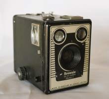 Kamera Kodak Brownie SIX - 20 Model C , toimii