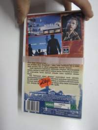 Kolmannen asteen yhteys (Close encounters of the third kind - Special edition) VHS-kasetti, myyntikasetti Showtime - 305332 / T-88723