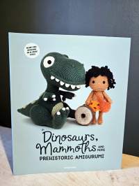Dinosaurs, mammoths and more prehistoric amigurumi