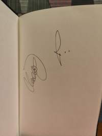 Jäin yöksi (signeerattu)