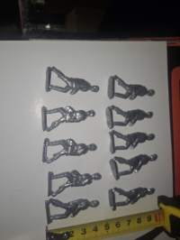 - tinasotilas  tinaa 4x1x0,5 cm
