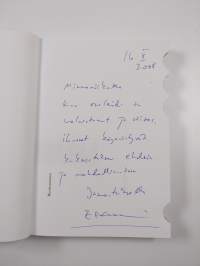 Muodonmuutos : avauksia henkiseen kasvuun (signeerattu, tekijän omiste)