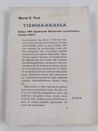 Tienhaarassa : syksyn 1940 tapahtumat Barbarossa-suunnitelman taustaa varten