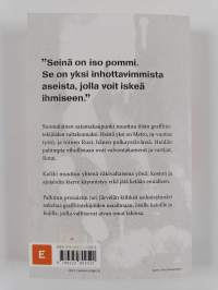 Tyttö ja pommi