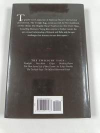 New moon : the graphic novel Volume 1