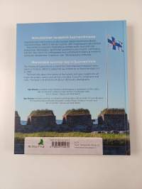 Suomenlinna : historiaa ja nykypäivää = Visitor&#039;s guide to UNESCO world heritage site