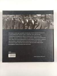 Lapuan liike : kuvahistoria kansannoususta 1929-1932 (signeerattu, tekijän omiste)