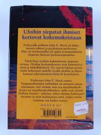 Ufosieppaukset : ihmiset ja avaruusolennot kohtaavat
