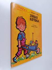 Junnu kotona