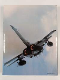Fighter aircraft