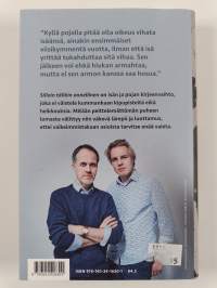 Silloin tällöin onnellinen : Pelosta, kirjoittamisesta ja kirjoittamisen pelosta