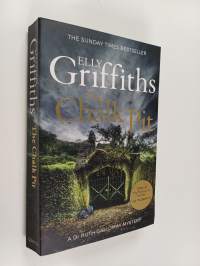 The chalk pit : a Dr Ruth Galloway mystery