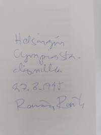 Helsingin olympiastadion : legenda eläköön : kuvaus Helsingin Olympiastadionin rakentamisesta (signeerattu)
