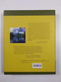 On the Road of the Winds - An Archaeological History of the Pacific Islands Before European Contact