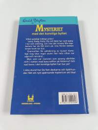 Mysteriet med det konstiga byltet