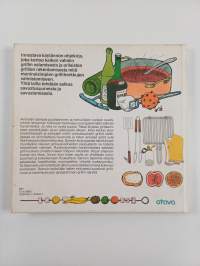 Grillaajan kirja : avotulen äärellä on hauska puuhailla