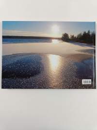 Lapin kosketus = The touch of Lapland = Berührt von Lappland = Le toucher de la Laponie