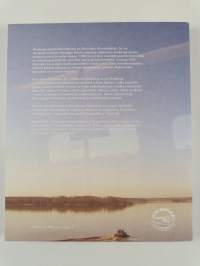 Kesämaja appelsiinilaatikoista : Kivinokka stadin kupeessa