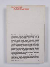 Tyttö Monrepoon nurkalta : tyttöromaani
