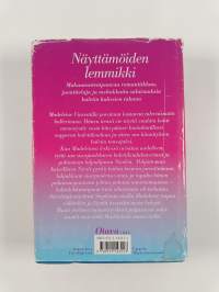 Näyttämöiden lemmikki