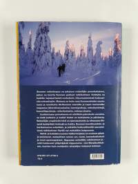 Suomen retkeilyopas : retkeilyreittejä ja -alueita, luontopolkuja, erämaa-alueita, kansallispuistoja, luonnonpuistoja, päivätupia, autiotupia, varaustupia, ympäri...