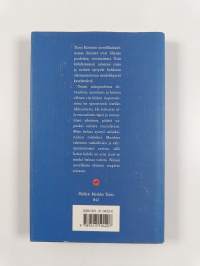 Säädyttömät : novelleja