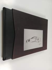 Audi R8 : limited edition aluminum book (numeroitu)