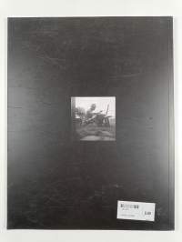 Alvar Aalto : taiteilija-konstnären-the artist 1898-1976