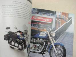 Triumph 2003 motorcycle range Classic -myyntiesite