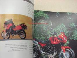 Triumph 2003 motorcycle range Touring -myyntiesite