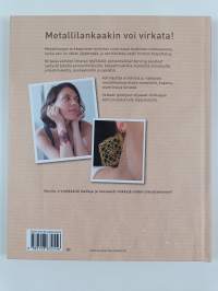 Virkkaa ihania koruja metallilangasta