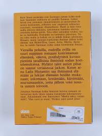 Vierailla poluilla, oudoilla ovilla