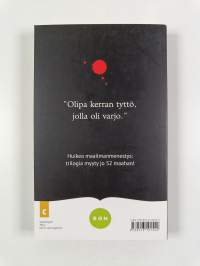 Musta kuin eebenpuu