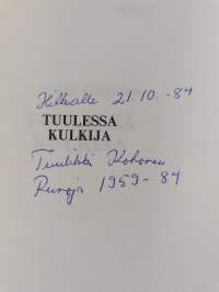 Tuulessa kulkija (signeerattu, tekijän omiste)