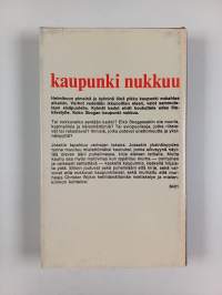 Kaupunki nukkuu
