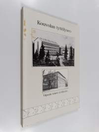 Viipurin toinen tyttökoulu 1936-1939, Kouvolan tyttölyseo 1940-1973, Torkkelin yhteislyseo 1973-1975, Torkkelin lukio 1975-1980, Kouvolan lyseon lukio 1980-1990